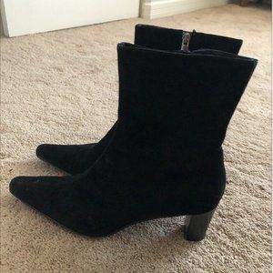 Aquatalia Vintage Suede Ankle Boots - Like New